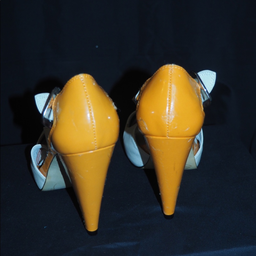 Shoes - Picture 3 of 5